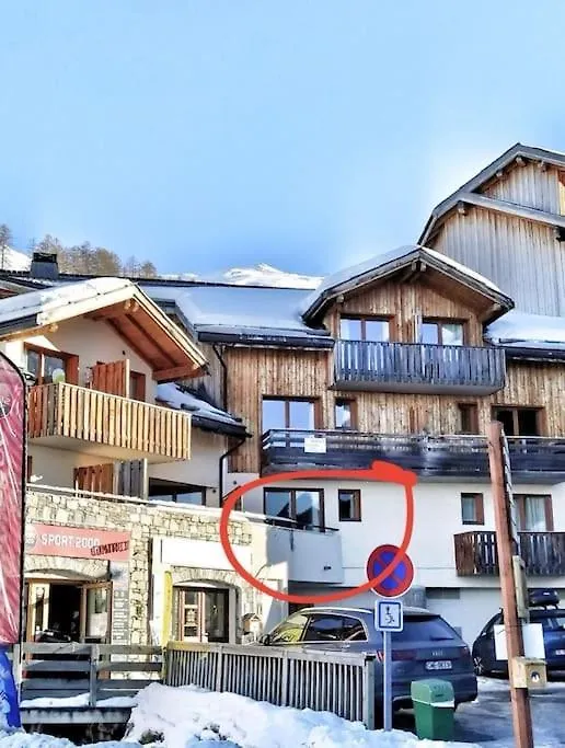 Appartement Les Orres 1800 Au Pied Des Pistes Le Melezet Apartment