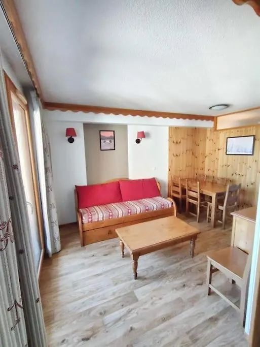 Apartment Appartement Les Orres 1800 Au Pied Des Pistes Le Melezet France